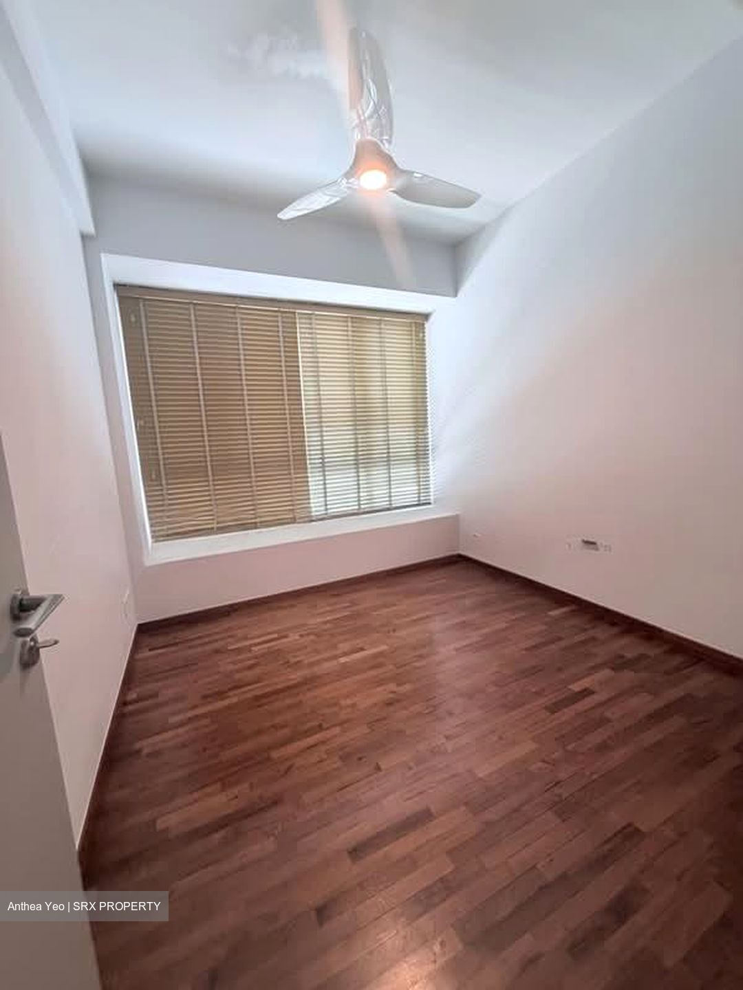 East Signature (D15), Apartment #592511471